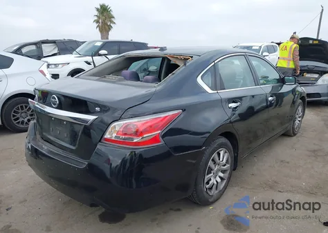 2015 Nissan Altima 2.5/2.5 S/2.5 Sl/2.5 Sv z USA, uszkodzony, nr VIN 1N4AL3AP8FC442434